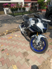 Grey Yamaha R15M