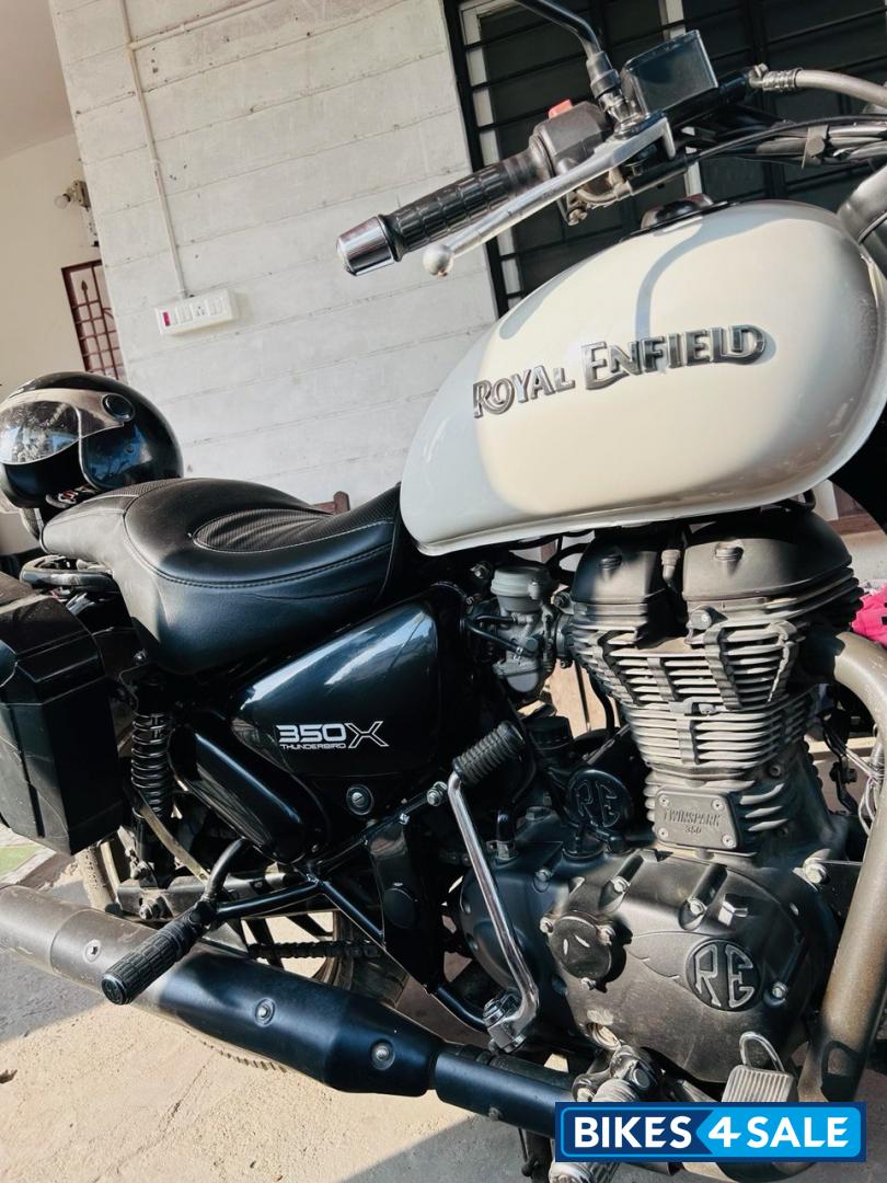 White Royal Enfield Thunderbird X 350
