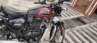 Red Benelli Imperiale 400 BS6