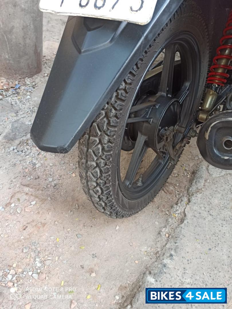 Grey Honda CB Shine SP