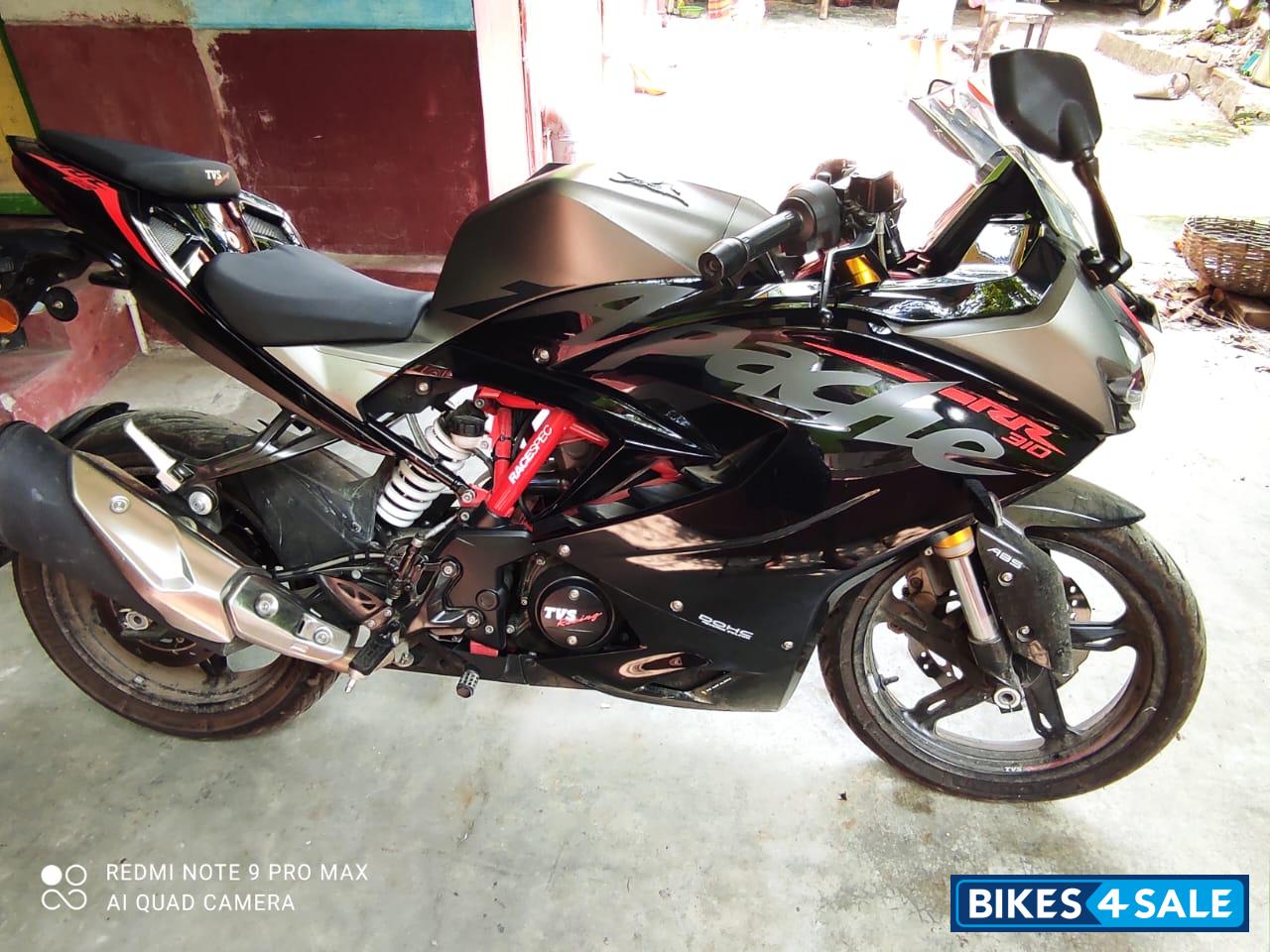 Black TVS Apache RR 310