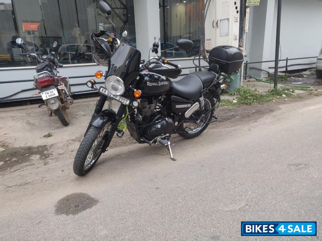 Flicker Black Royal Enfield Thunderbird 350