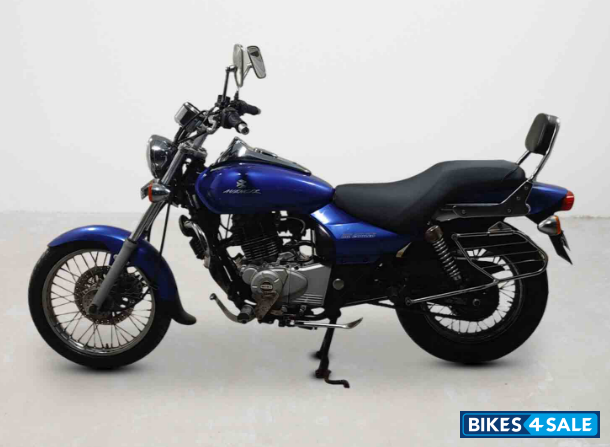 Bajaj Avenger 180 DTS-i
