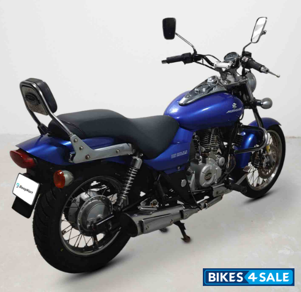 Bajaj Avenger 180 DTS-i
