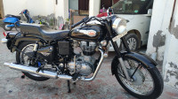 Black Royal Enfield Bullet Standard 350