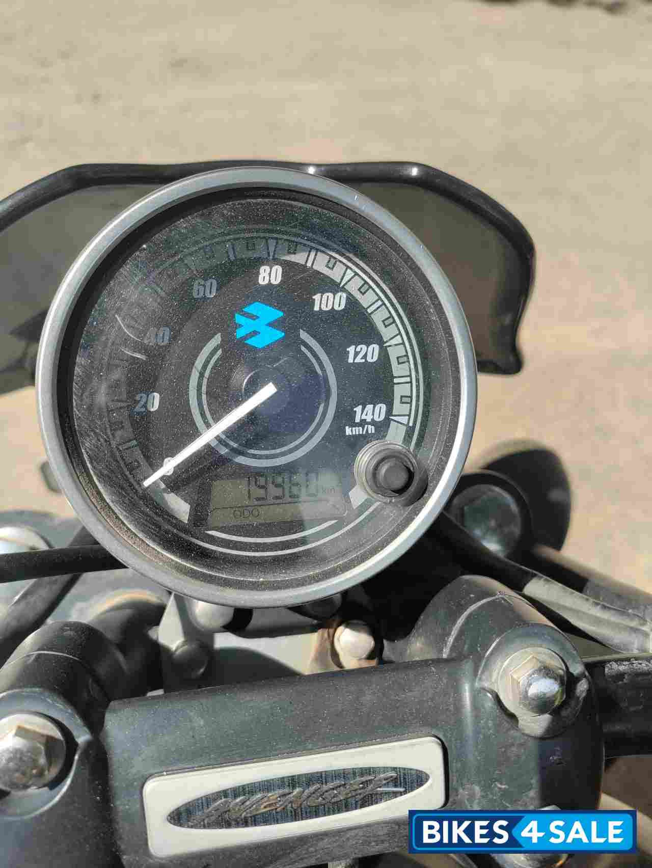 Bajaj Avenger 180 DTS-i