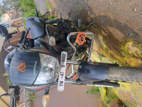 Black Honda CB Shine