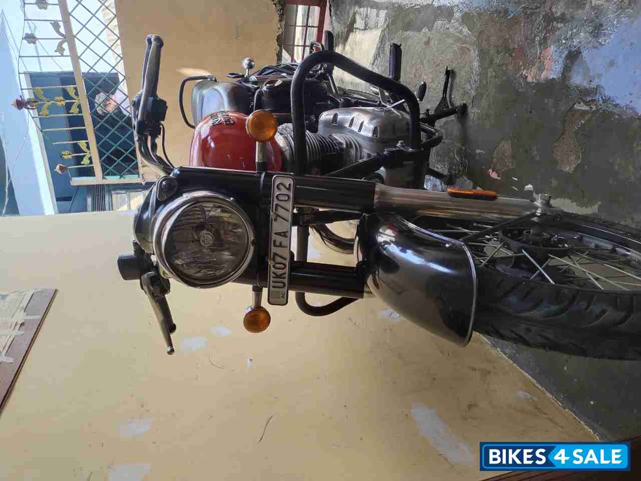 Red Royal Enfield Classic 350