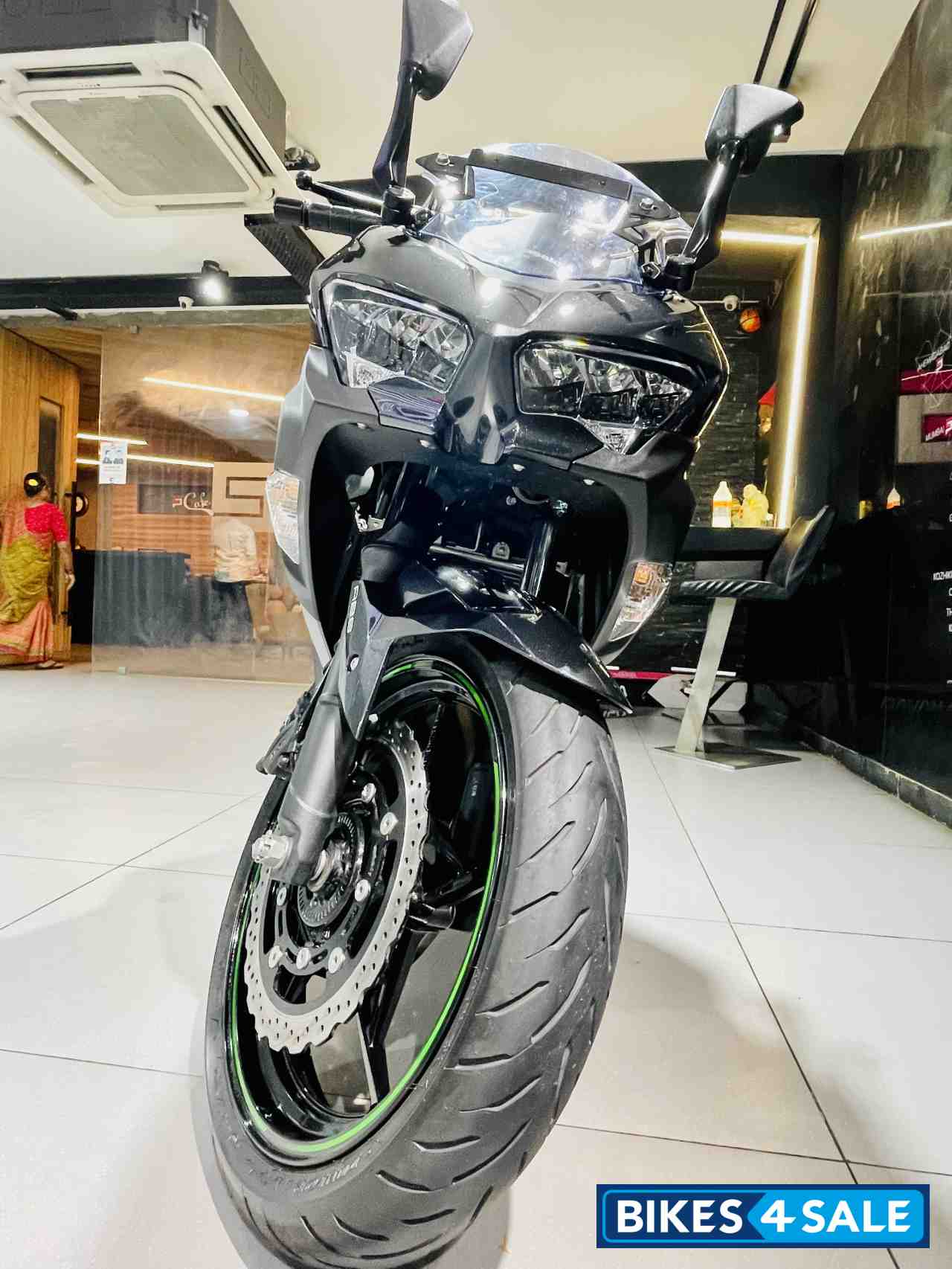 Carbon Grey Kawasaki Ninja 400 BS6 2023