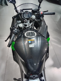 Carbon Grey Kawasaki Ninja 400 BS6 2023