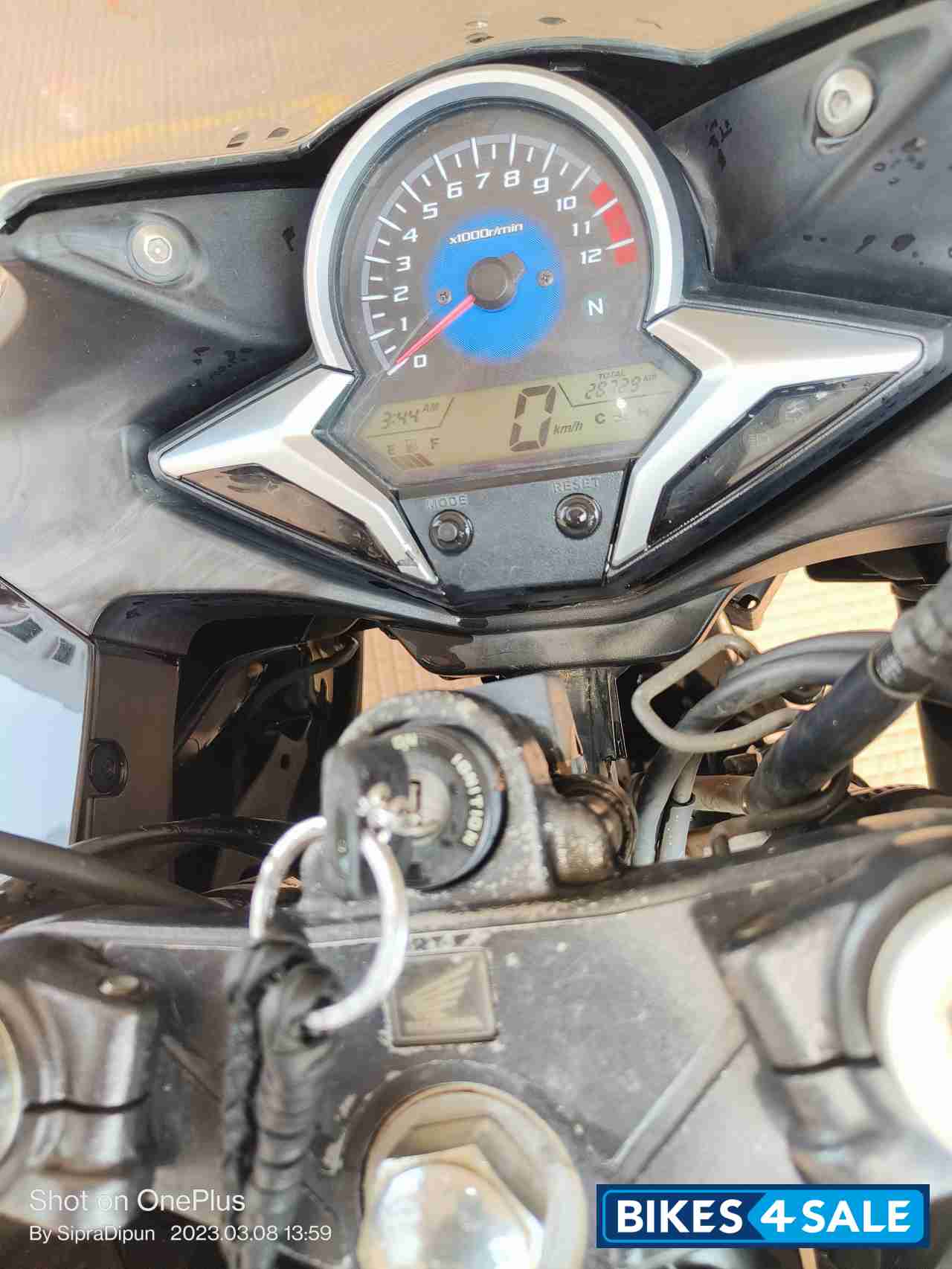 Black Honda CBR 250R