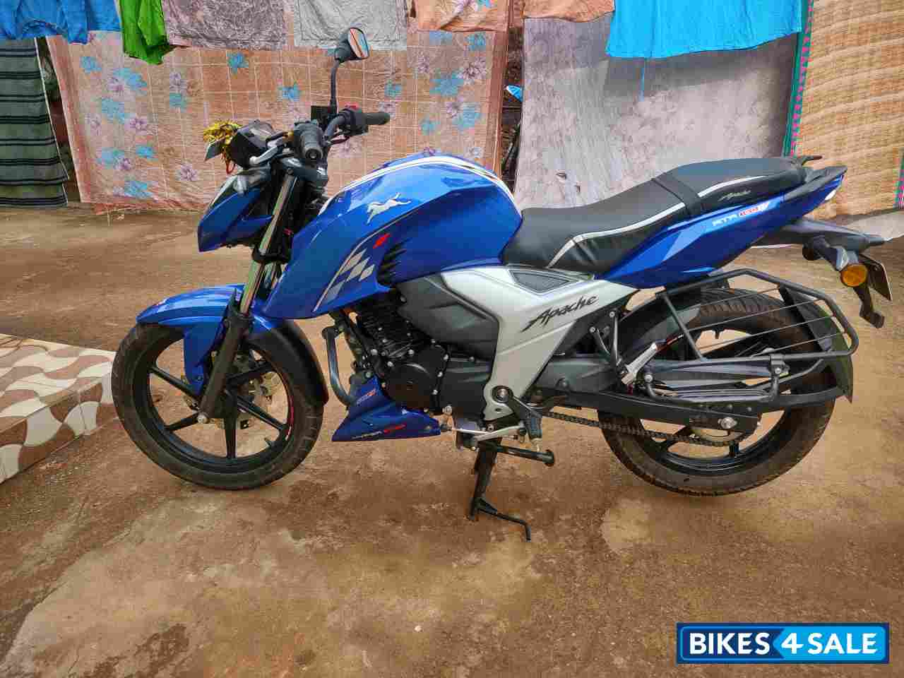 Blue TVS Apache RTR 160 4V BS6