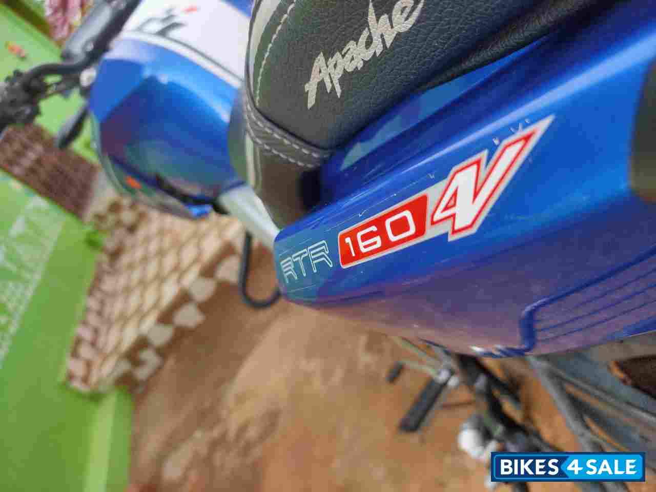 Blue TVS Apache RTR 160 4V BS6