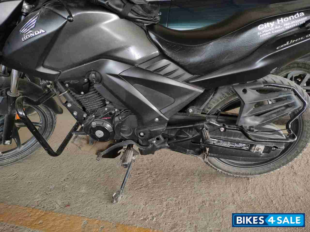 Grey Honda CB Unicorn 160