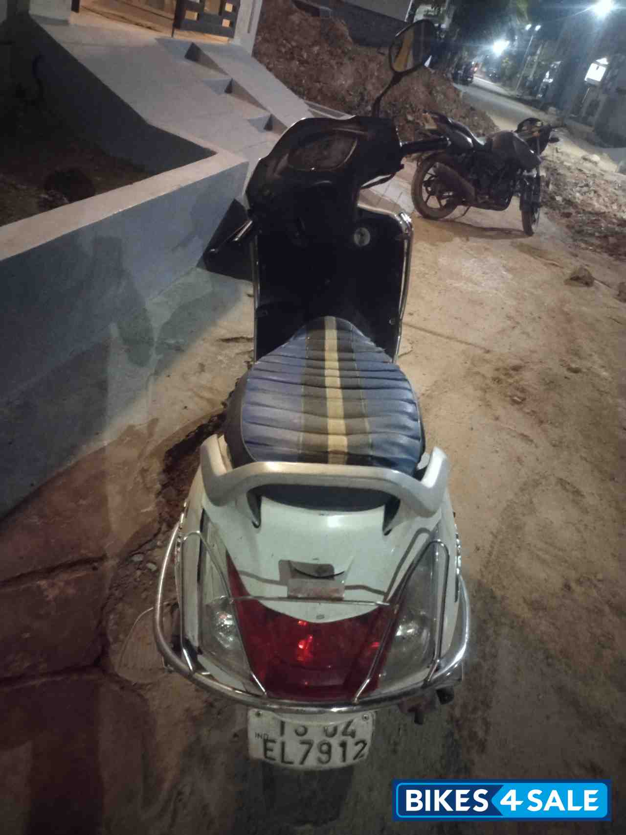 White Honda Activa 4G
