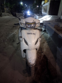 White Honda Activa 4G