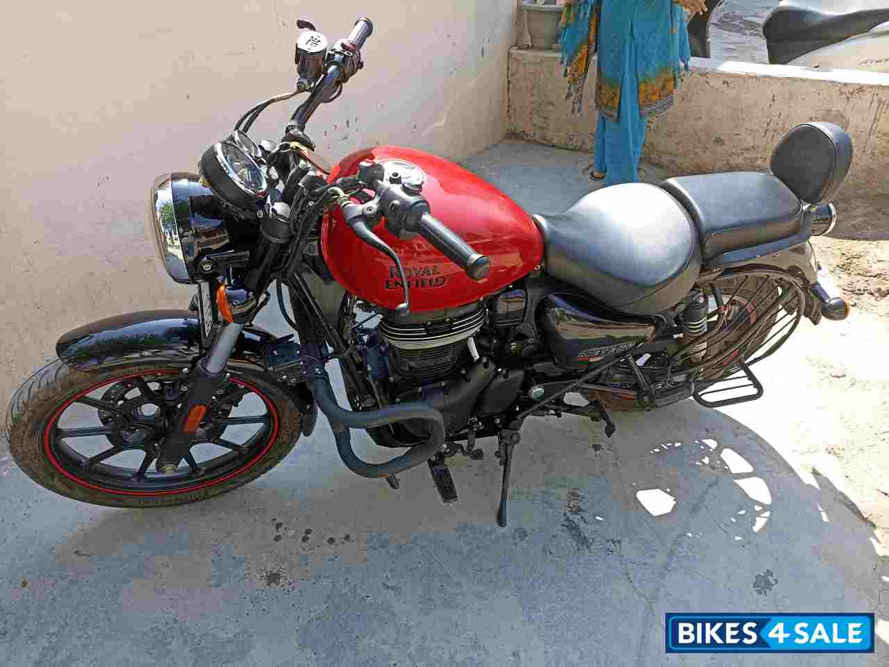 Red Royal Enfield Meteor 350 Fireball