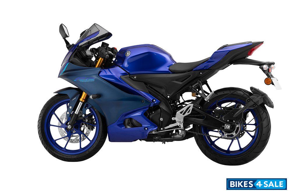 Racing Blue Yamaha R15 V4