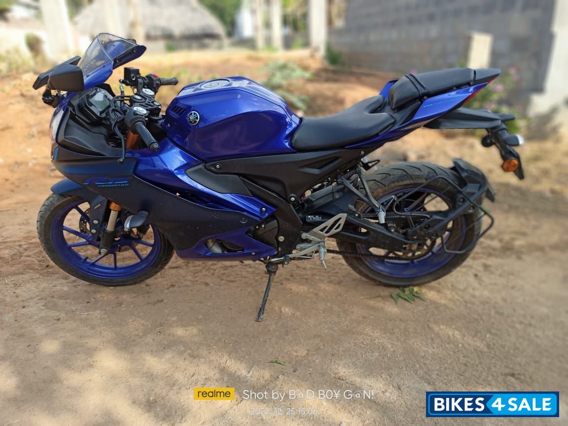 Racing Blue Yamaha R15 V4 Racing Blue Yamaha R15 V4