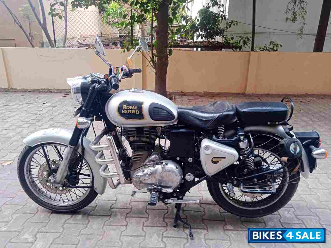 Royal Enfield Classic 350