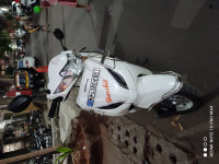 White Honda Activa 5G