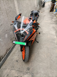 Ebony Black KTM RC 200 2022