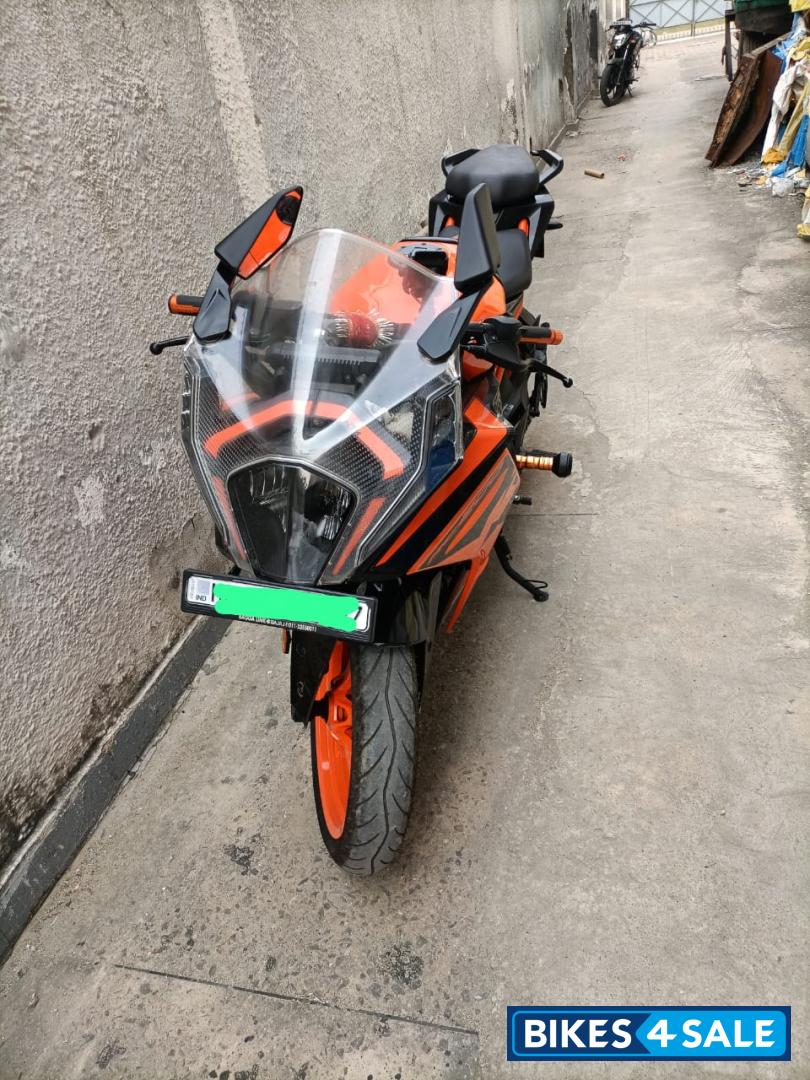 Ebony Black KTM RC 200 2022