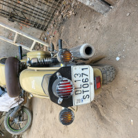 Royal Enfield Classic 500