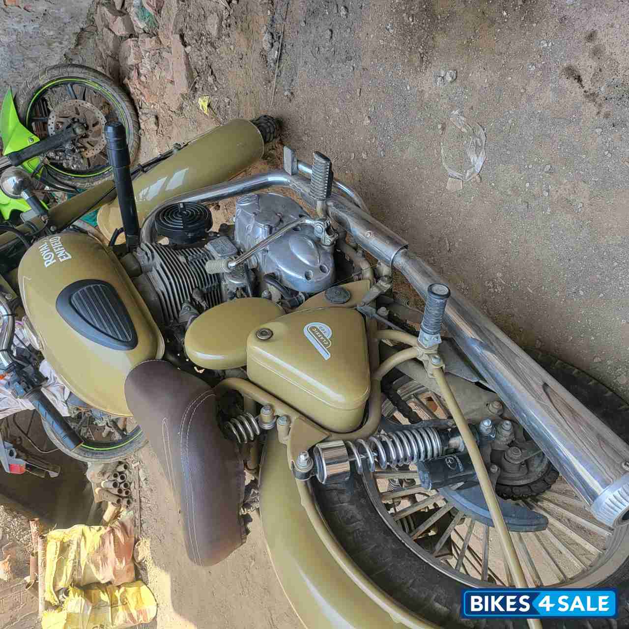 Royal Enfield Classic 500