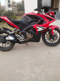 Bajaj Pulsar RS 200
