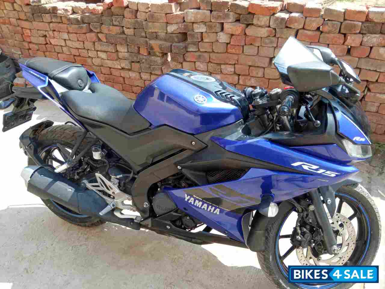 Blue Yamaha YZF R15 V3