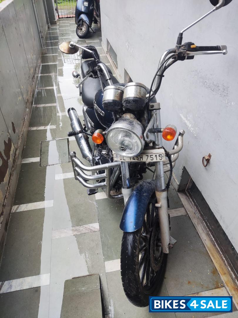 Marine Royal Enfield Thunderbird 350 Marine Royal Enfield Thunderbird 350