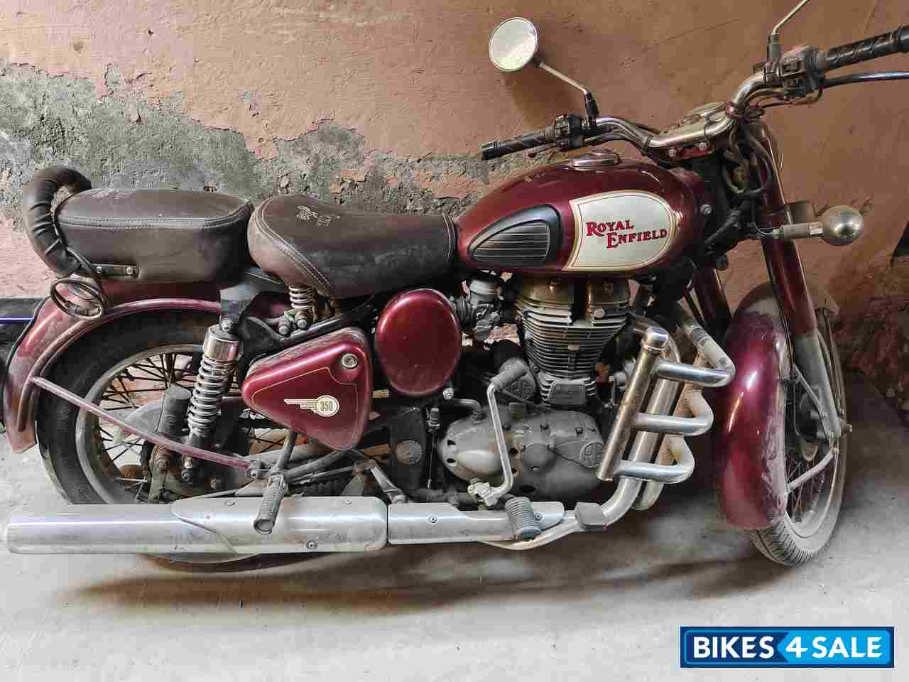 Maroon Royal Enfield Classic 350