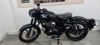 Stealth Black Royal Enfield Classic 500