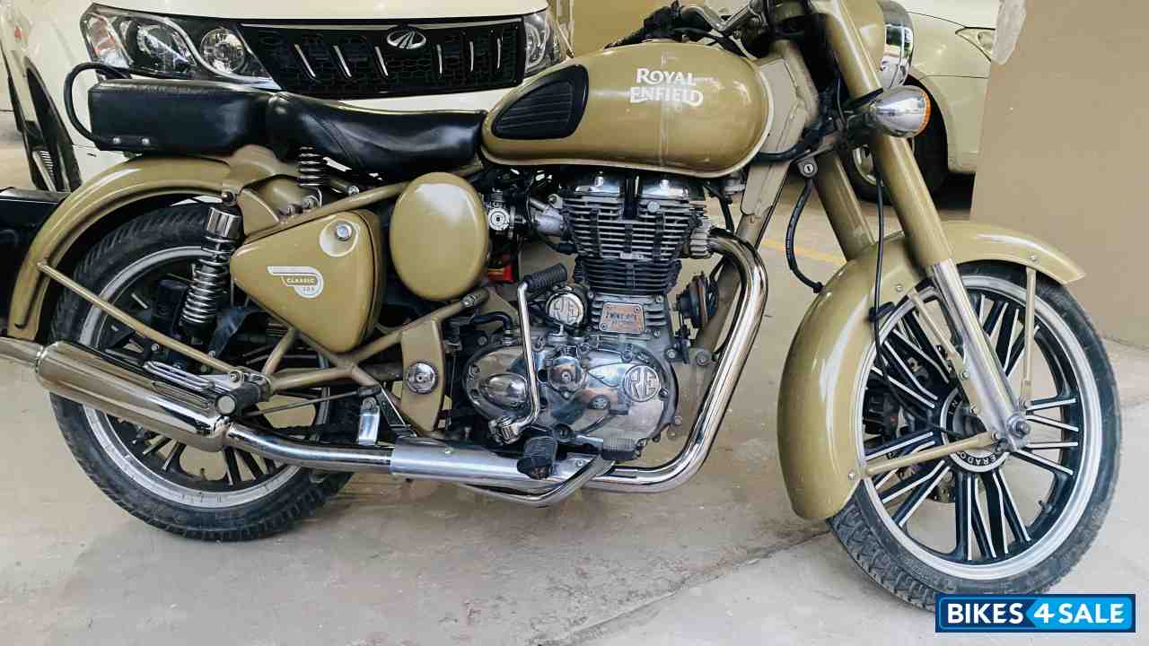 Royal Enfield Classic Desert Storm