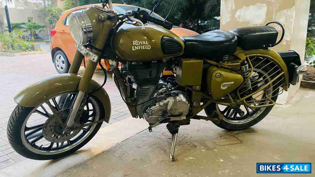 Royal Enfield Classic Desert Storm