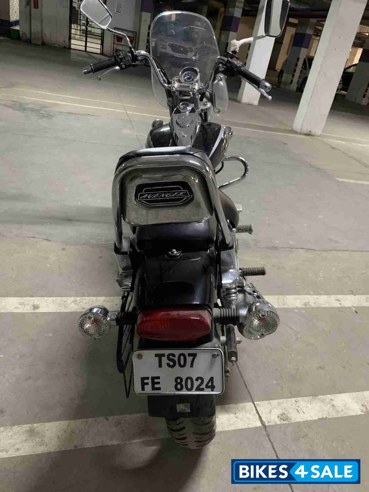 Bajaj Avenger Cruise 220