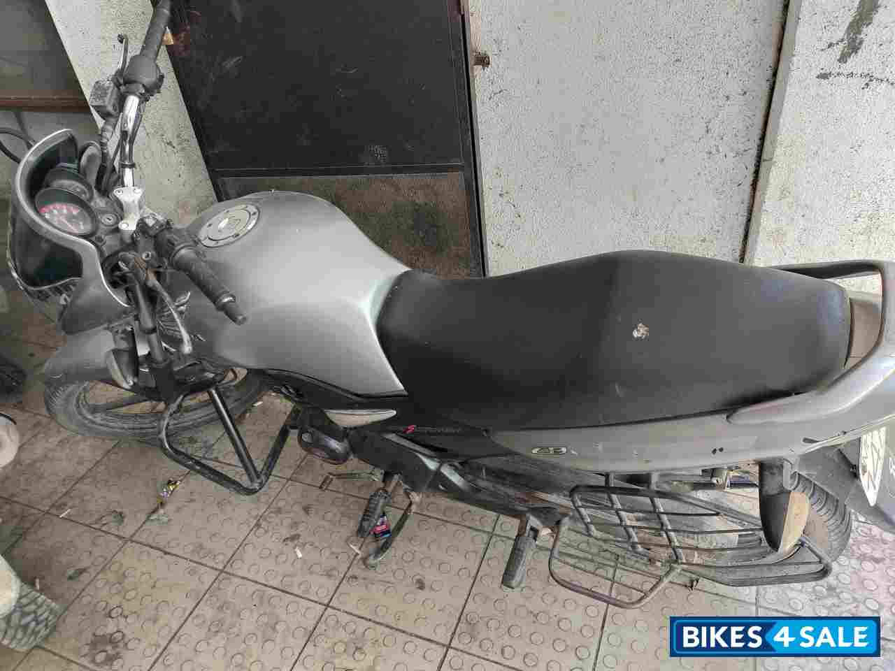 Silver Honda CB Unicorn