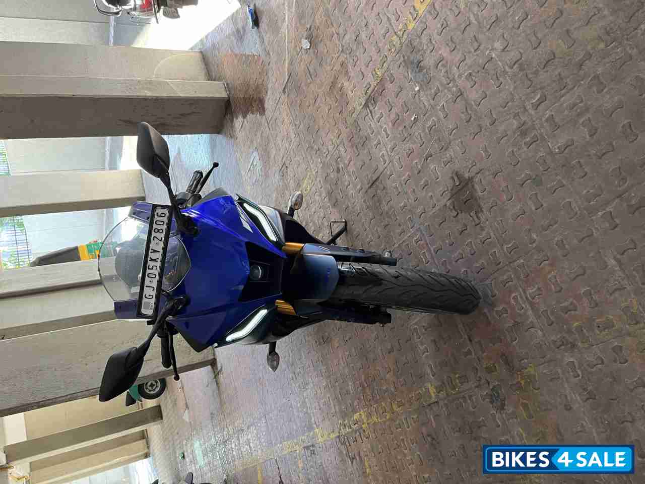 Racing Blue Yamaha R15 V4