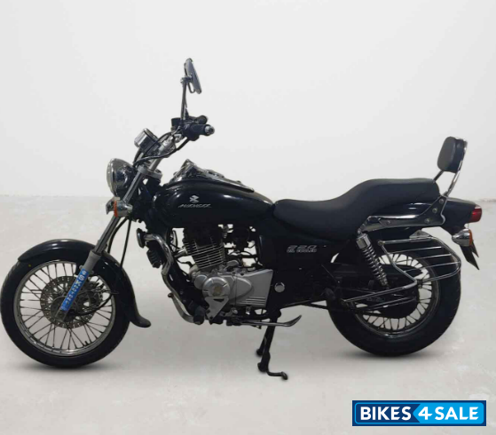 Bajaj Avenger 180 DTS-i