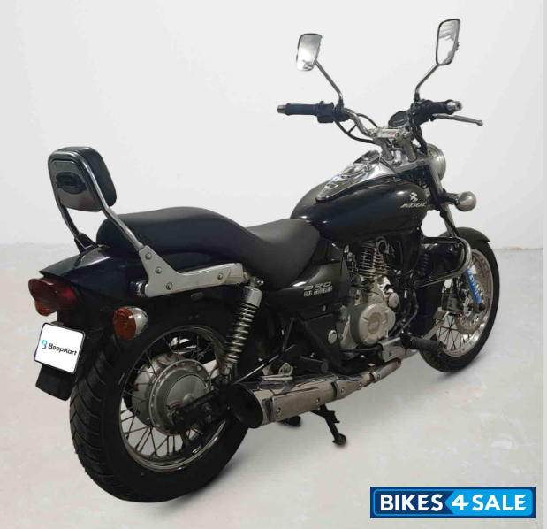 Bajaj Avenger 180 DTS-i