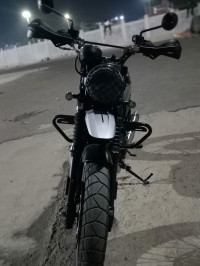 Midnight Blue Yezdi Scrambler Dual Tone