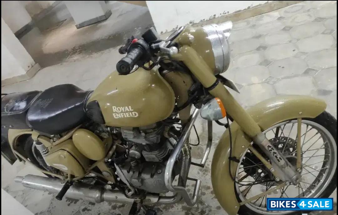 Royal Enfield Classic Desert Storm
