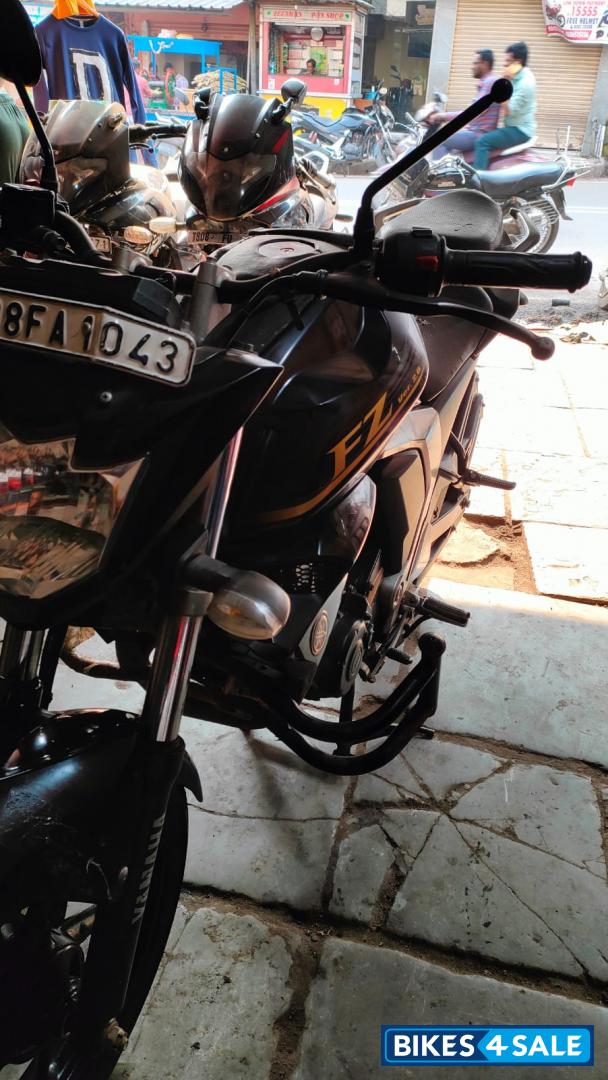 Yamaha FZ FI V2