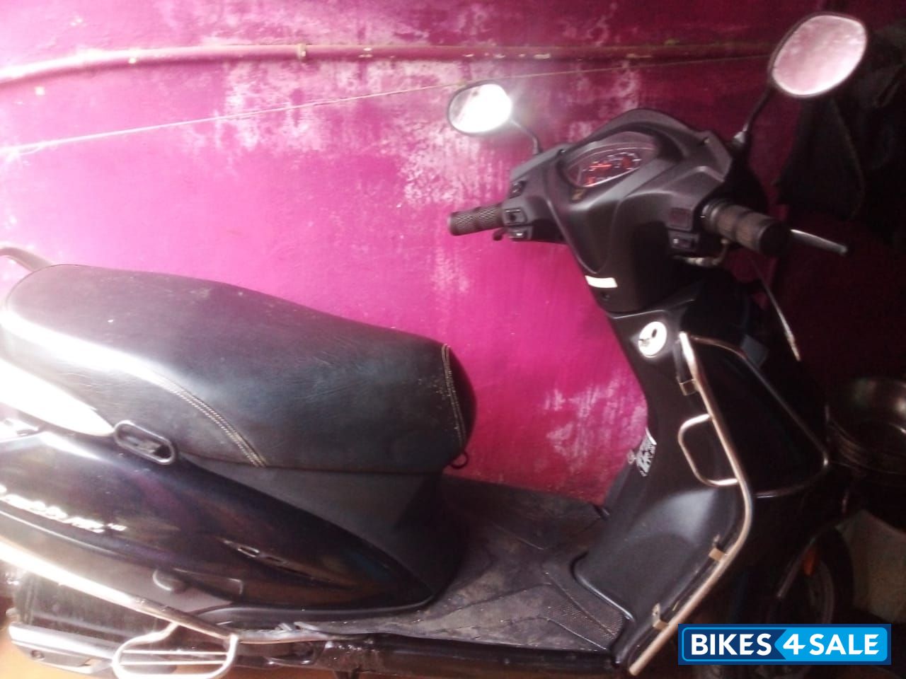 Black Honda Activa 4G