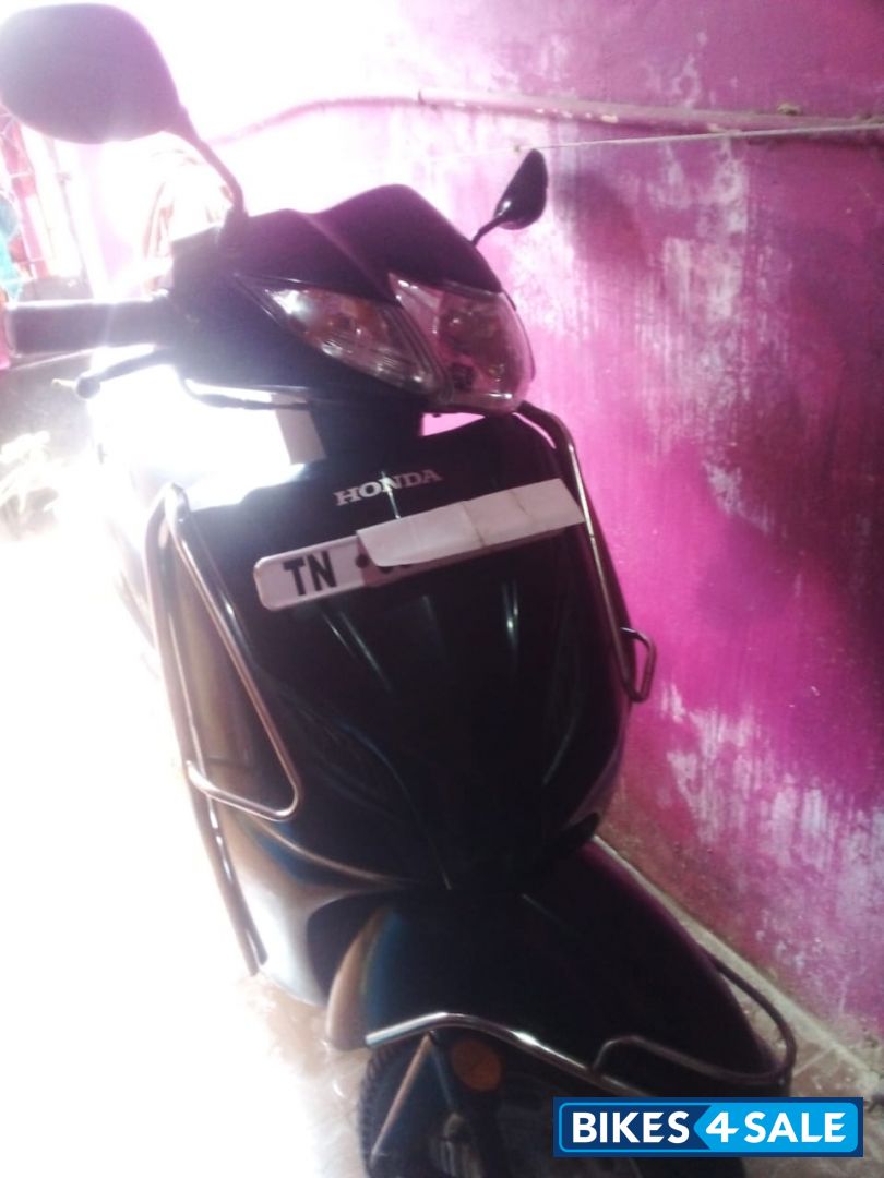 Black Honda Activa 4G