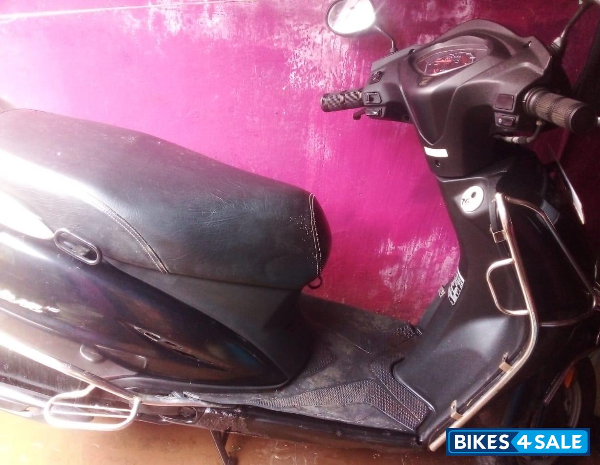 Black Honda Activa 4G
