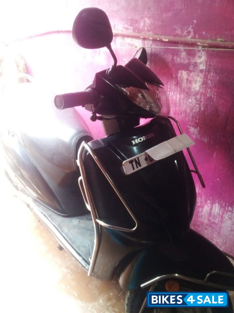 Black Honda Activa 4G