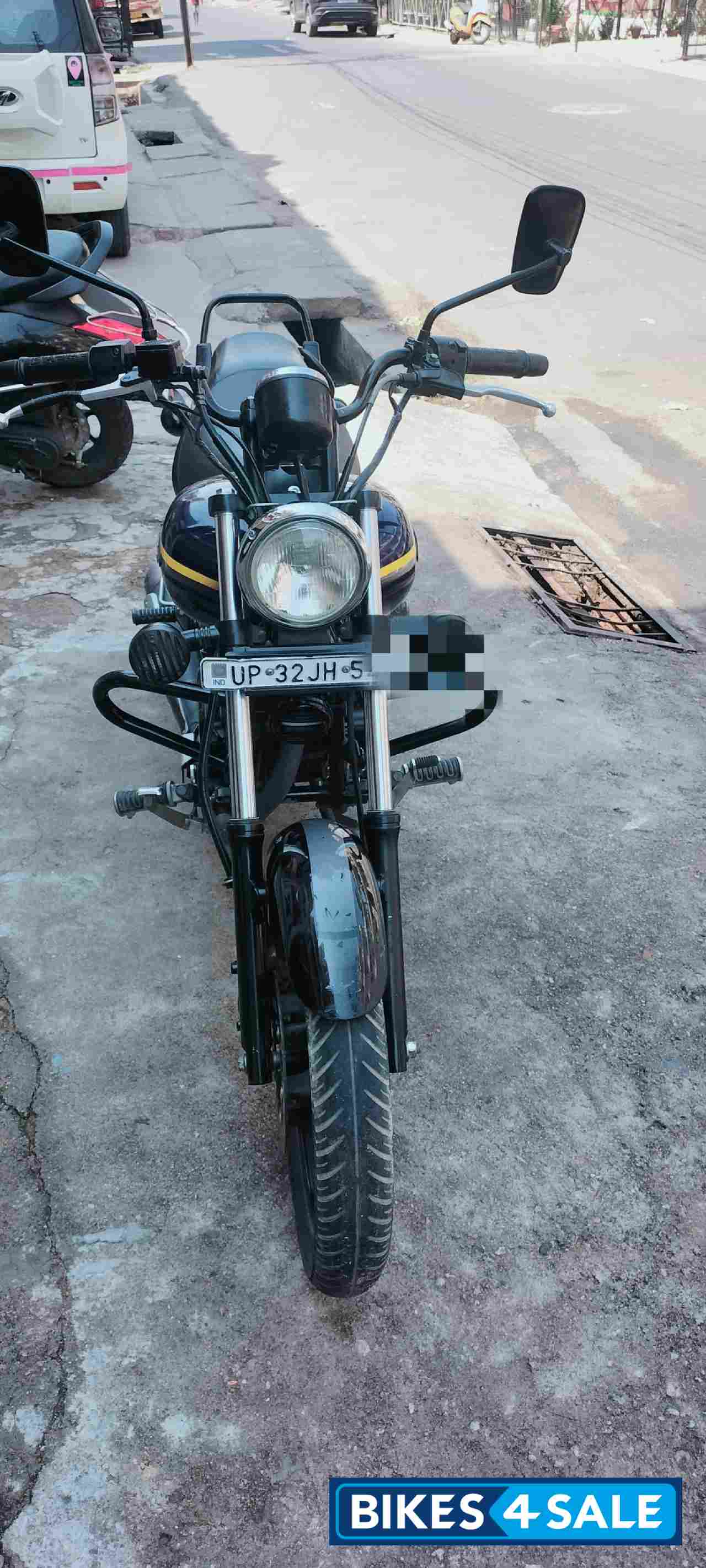 Bajaj Avenger Street 150