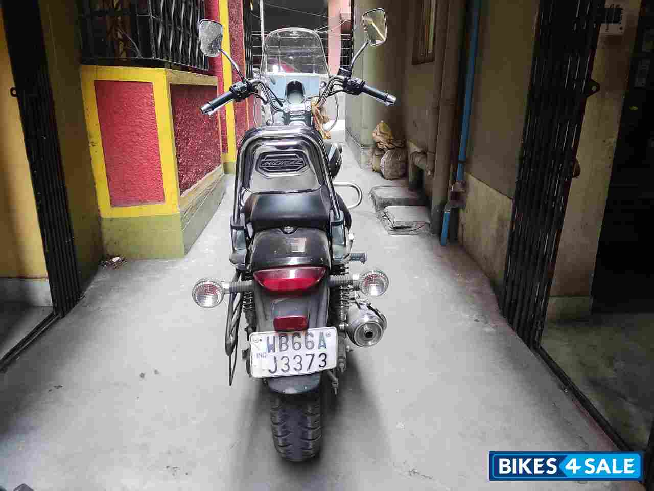 Bajaj Avenger Cruise 220 BS6